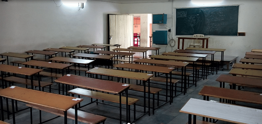 LJ Institute of Computer Applications  Classrooms and  Extra Curriculars photo 1